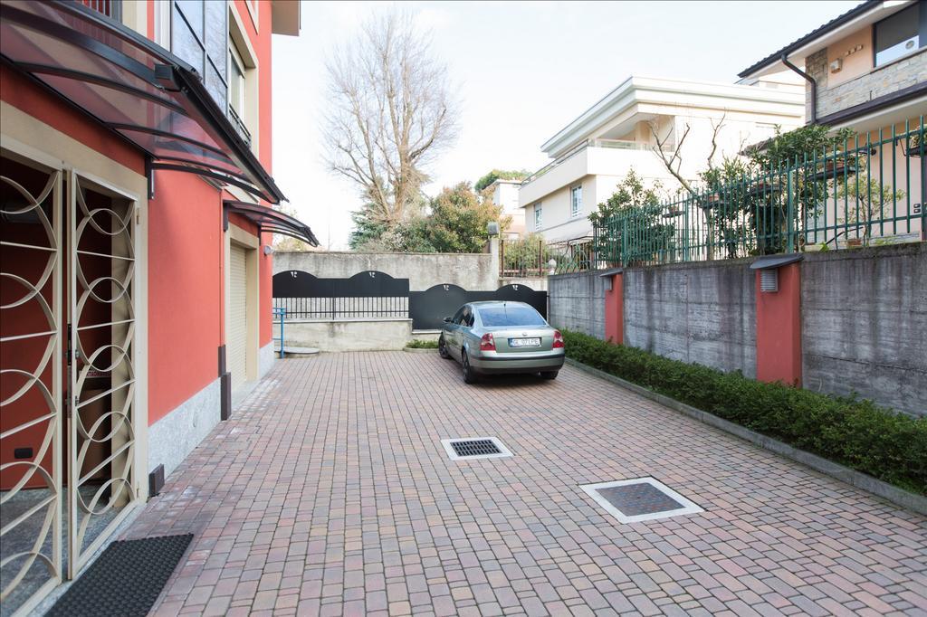 Residenza Villa Regina 몬차 외부 사진