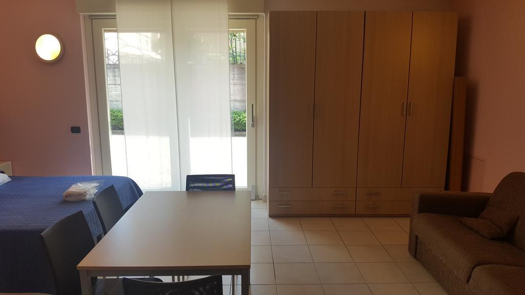 Residenza Villa Regina 몬차 외부 사진